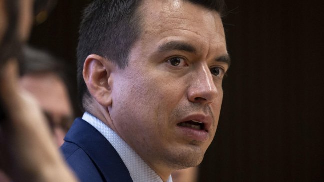 Noboa inscribió su candidatura a la reelección tras 10 meses de 