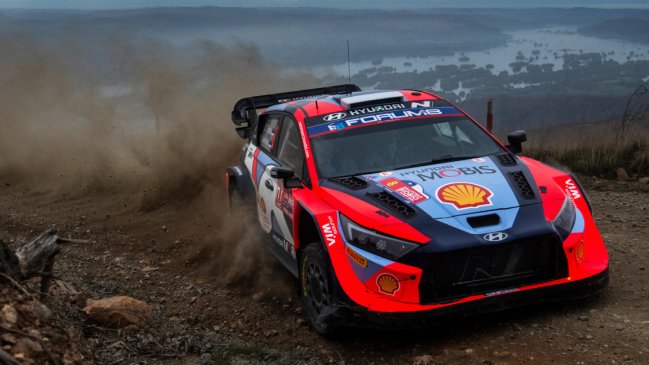 Mundial de Rally: Rovanperä desalojó a Evans del liderato en jornada marcada por el tiempo