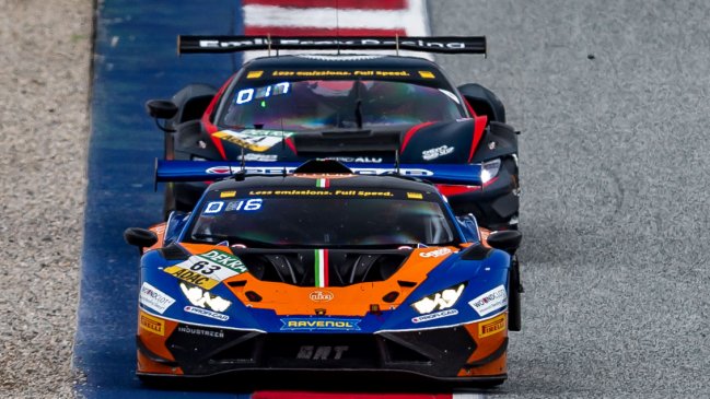 Benjamín Hites tuvo complicada jornada en Alemania por choque de su compañero