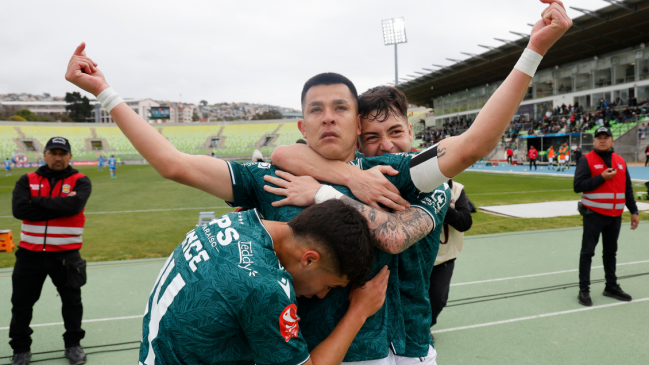 Santiago Wanderers venció a San Marcos y se prendió en la pelea por la liguilla