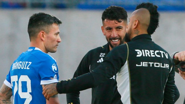 Vidal: Isla, Aránguiz, Marcelo Díaz y yo tenemos que estar en la selección