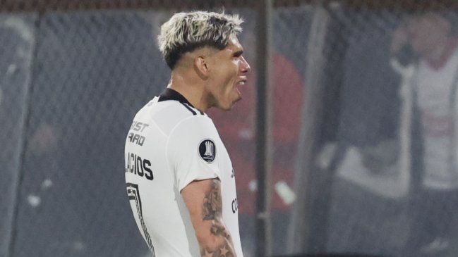 ¿Se puso nerviosa? Carlos Palacios coqueteó con entrevistadora y fue tendencia