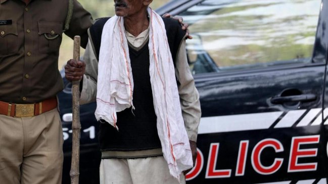 Estafadores en la India prometían revertir la edad con 