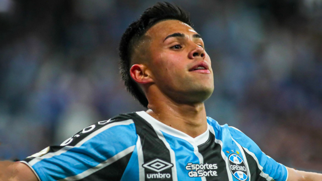 Alexander Aravena aportó con gol para la victoria de Gremio ante Fortaleza de Kuscevic