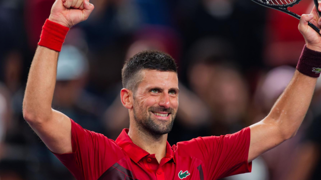 Djokovic regresó a las canchas con una victoria en el Masters de Shanghái