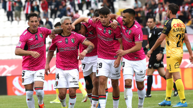 Palestino doblegó a Coquimbo y sigue en la pelea por llegar a la Copa Libertadores