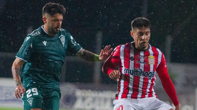 Curicó Unido igualó ante Santiago Wanderers y abandonó la zona de descenso