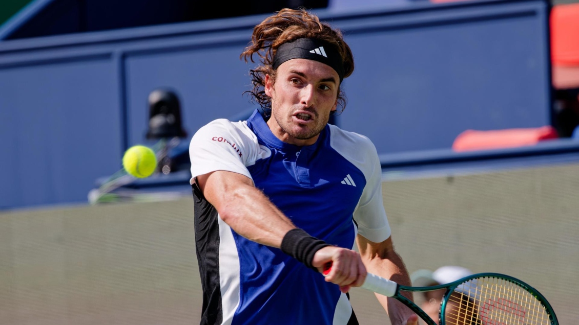 Stefanos Tsitsipas se citó con Daniil Medvedev en los octavos de final de Shanghai
