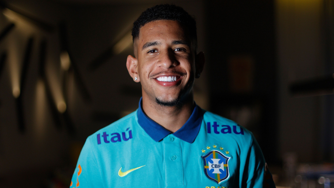 Savinho: Chile tiene jugadores competitivos que van a pelear por su camiseta