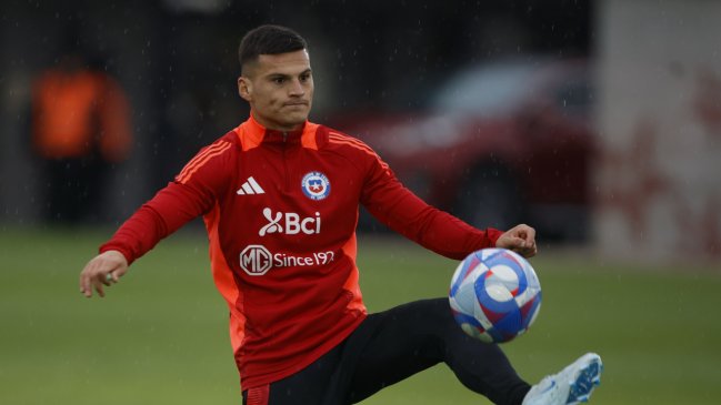 Gareca trabajó oncena con Cepeda y sin Valdés para el duelo con Brasil