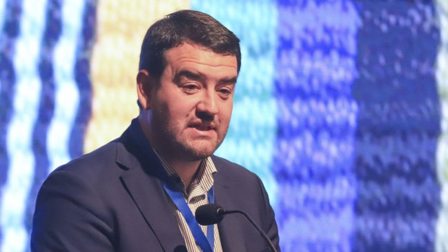 Diputada FA denunció a gobernador de La Araucanía por financiar eventos privados con platas públicas