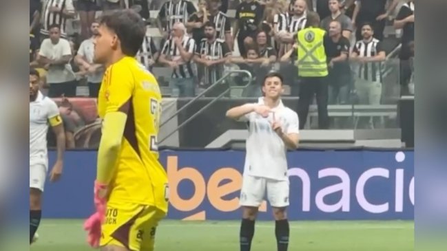 [VIDEO] Alexander Aravena anotó golazo para Gremio ante Atlético Mineiro