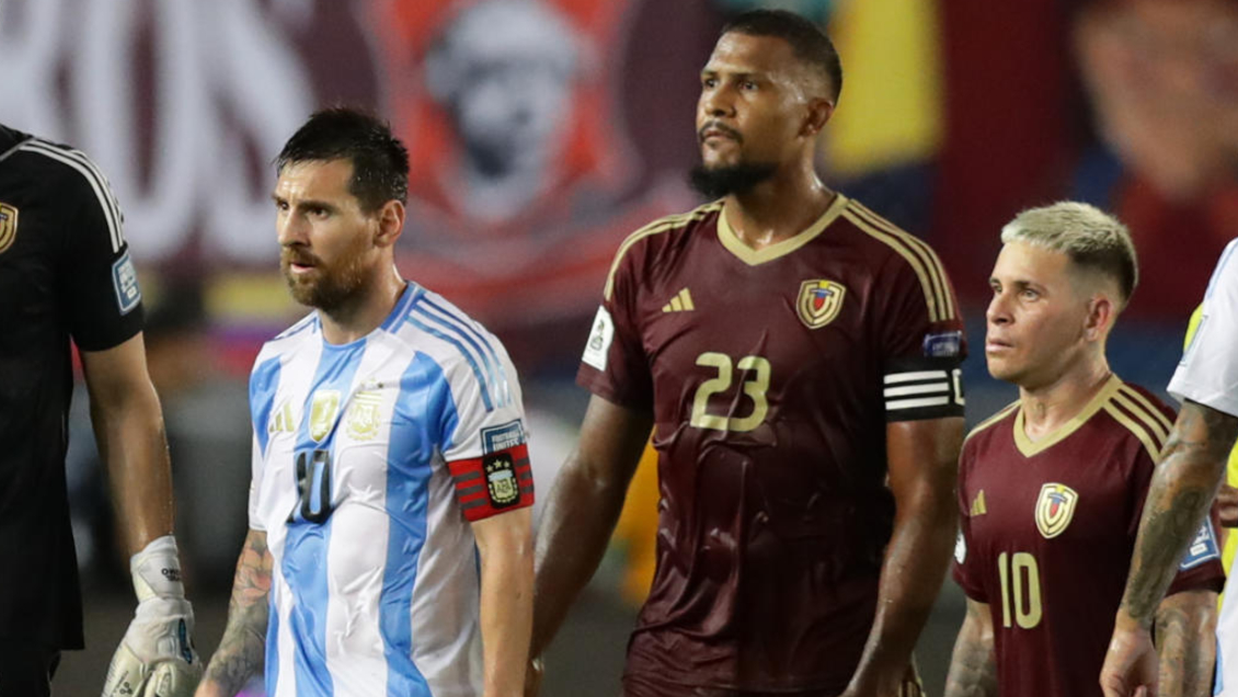 [VIDEO] Messi y Soteldo tuvieron áspero cruce en Maturín