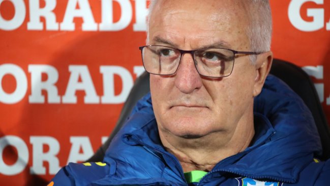 [VIDEO] Dorival Júnior tuvo un gesto con Jorge Valdivia