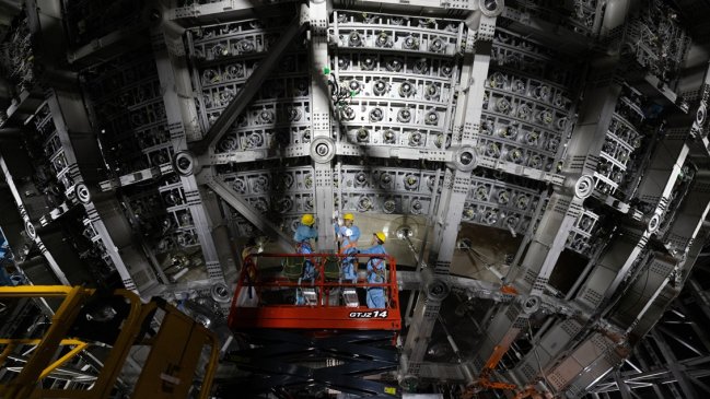 China finaliza construcción de gran detector esférico para captar 