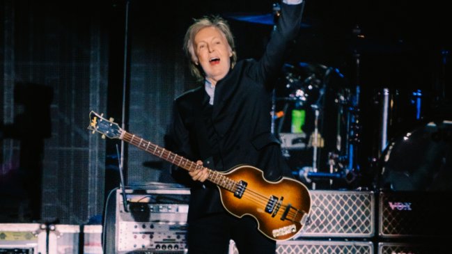 Carisma y simpatía: Paul Mccartney hizo vibrar a 40.000 personas en su paso por Chile