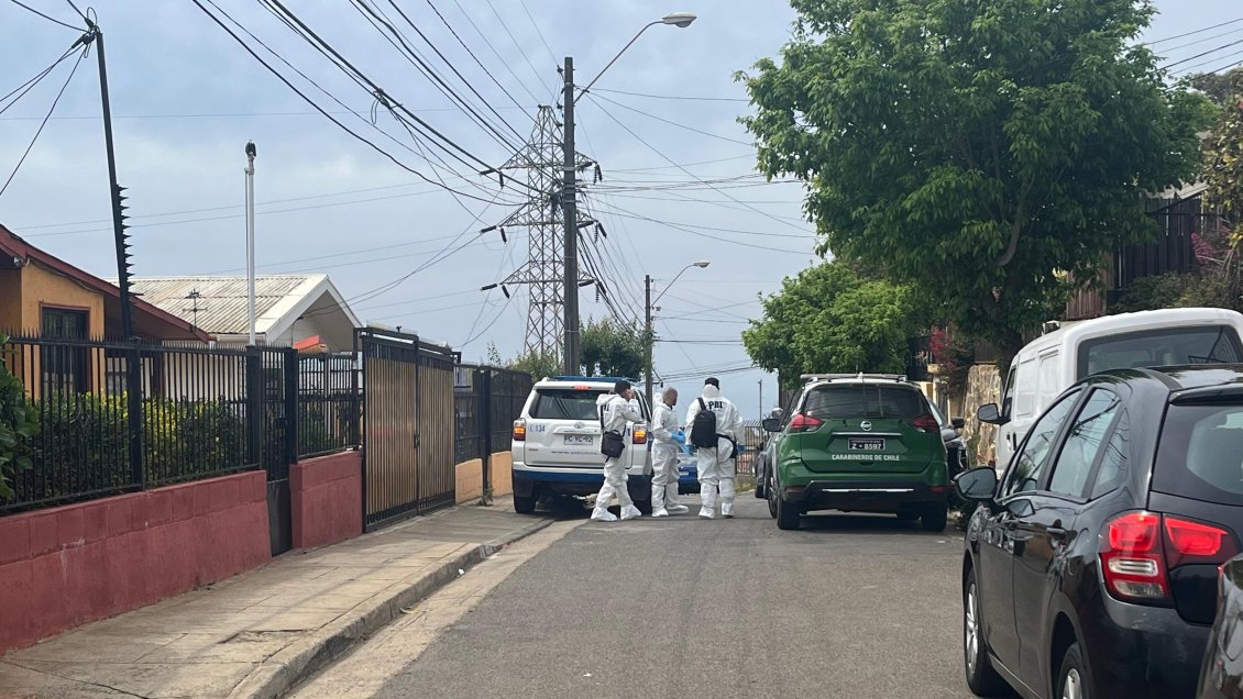 Pareja de adultos mayores fue hallada muerta en domicilio de Valparaíso