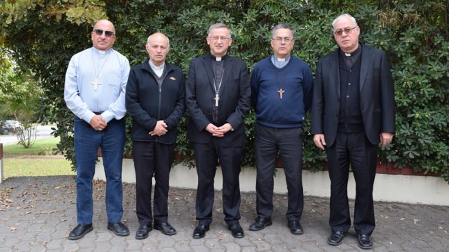 Obispos católicos piden votar mirando 