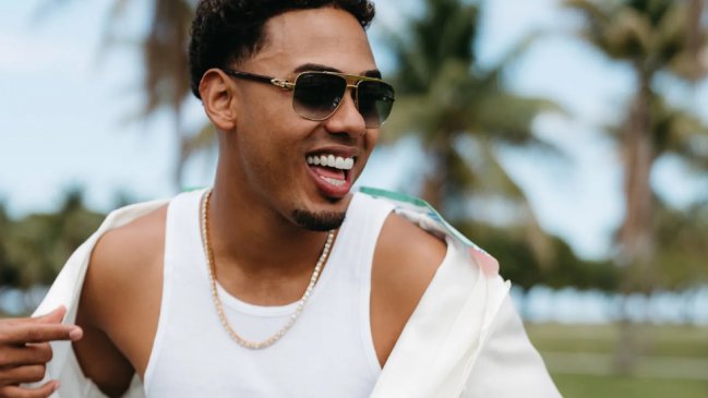 Myke Towers vuelve a Chile en 2024: Fecha, recinto y entradas