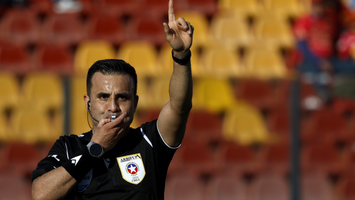 Sindicato de árbitros firmó convenio colectivo con la ANFP tras mediación de la Dirección del Trabajo