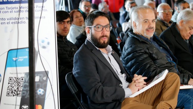 Presidente interino del CSyD Colo Colo: Hubo un abandono de deberes de parte de Camacho