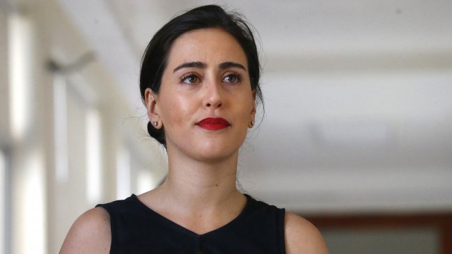 Alcaldesa Ripamonti estuvo demandada por no pagar el CAE