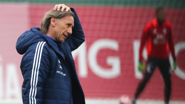 La selección chilena vive horas clave luego de la derrota de Colombia