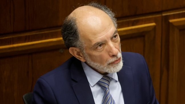 Ignacio Walker: Muñoz incurrió en activismo judicial, pero es dudoso si su remoción fue justificada