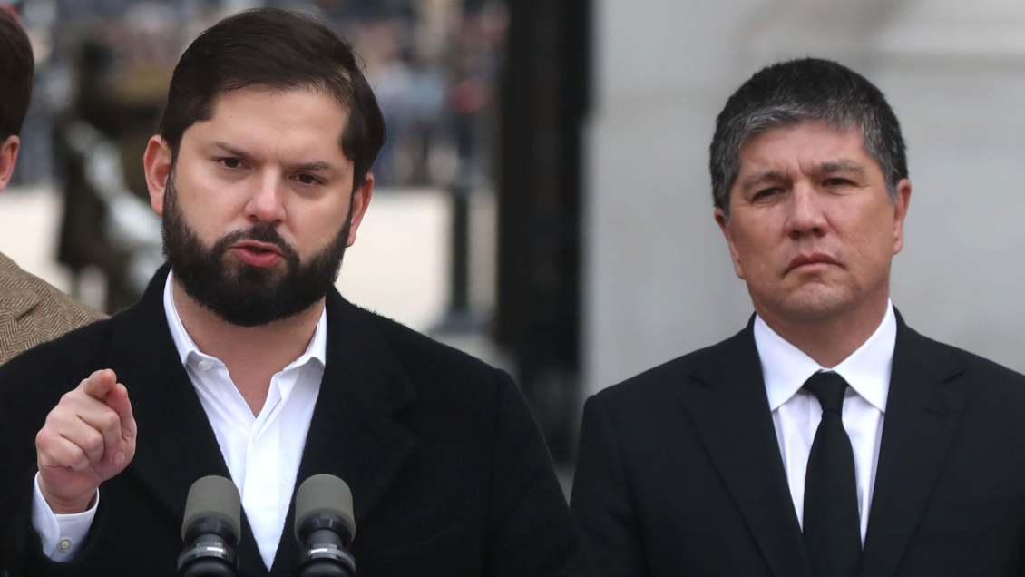 Denunciado por violación, Monsalve contó a Boric que había revisado las cámaras del hotel