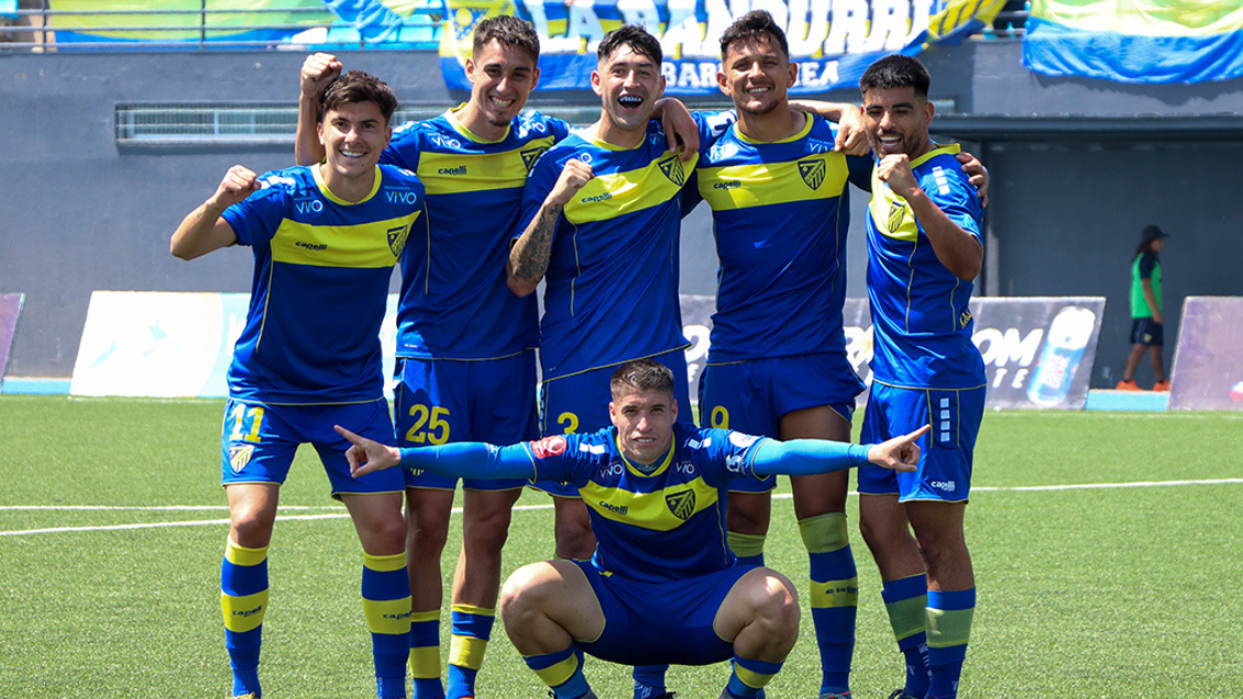 Barnechea goleó a Deportes Limache y se despidió del Ascenso