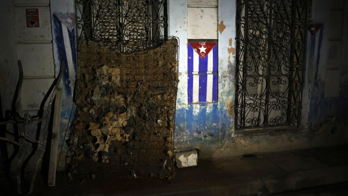Cuba vuelve a quedarse sin electricidad tras fallar proceso de recuperación