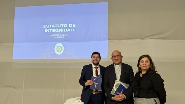 Arzobispado de Santiago presentó su 