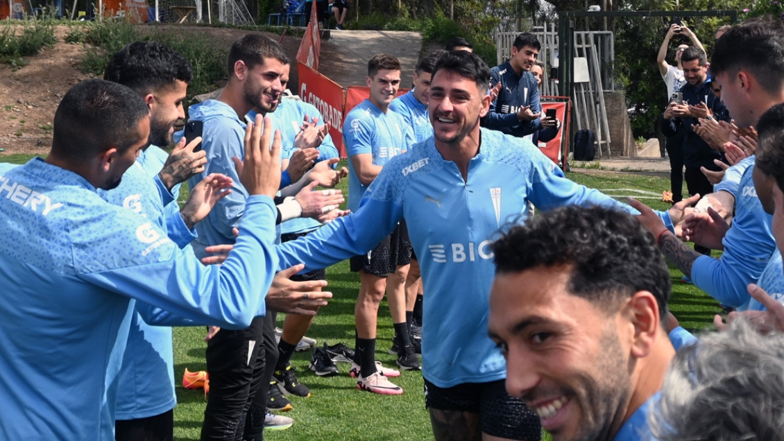 [VIDEO] Plantel y trabajadores de la UC realizaron pasillo de honor a Zampedri