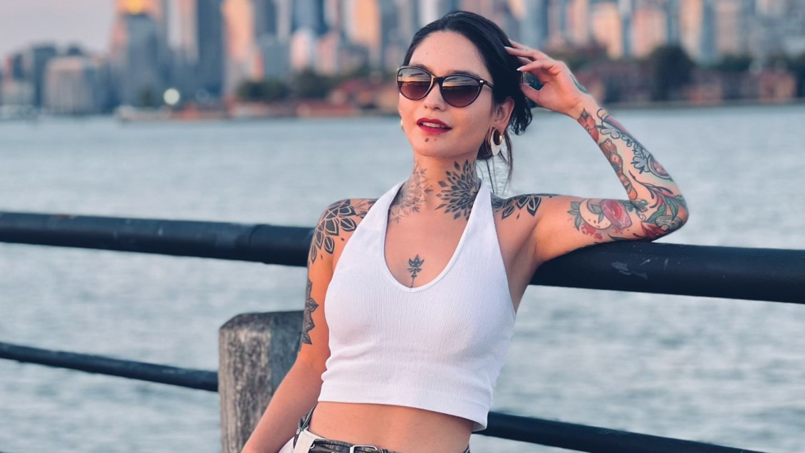 Otra tatuadora debió aclarar su relación de trabajo con Jorge Valdivia