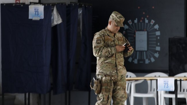 Elecciones municipales y regionales 2024: ¿Cuál es el rol del Ejército en el cuidado de los votos?