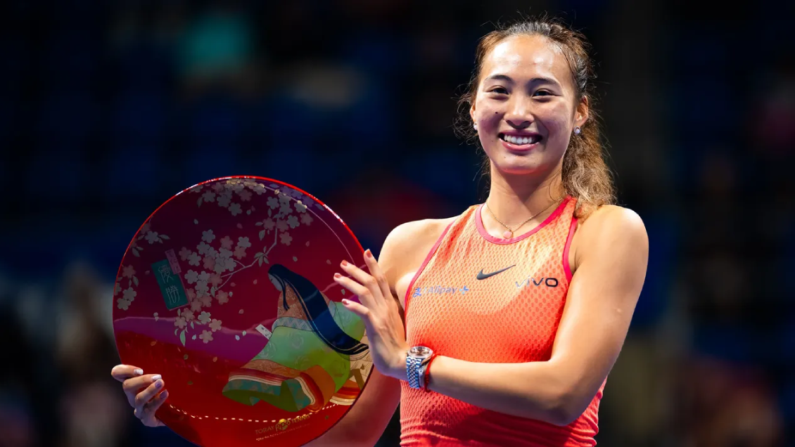 Qingwen Zheng venció a Sofia Kenin para quedarse con el título en Tokio