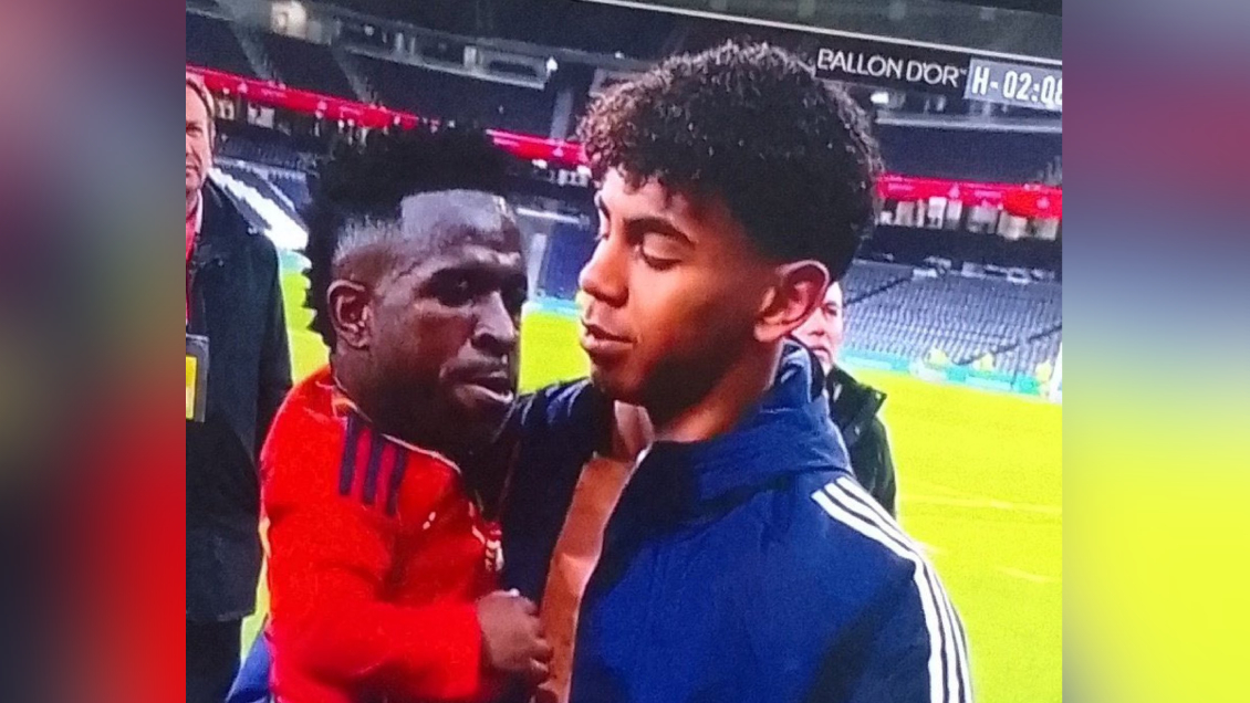 Insólito: L'Equipe se burló de Vinicius con memes en la transmisión oficial del Balón de Oro