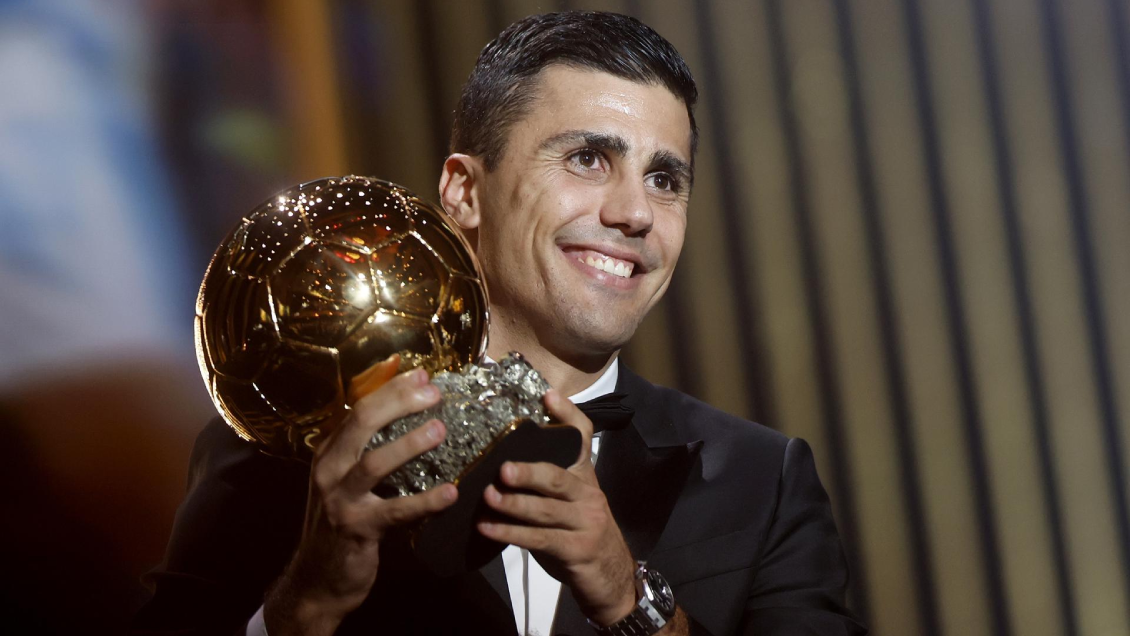 El español Rodri Hernández se alzó con el Balón de Oro 2024