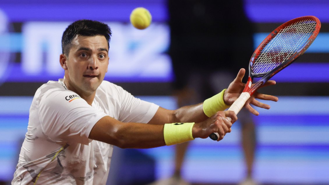 Tomás Barrios batió a Daniel Galán en su debut en Guayaquil