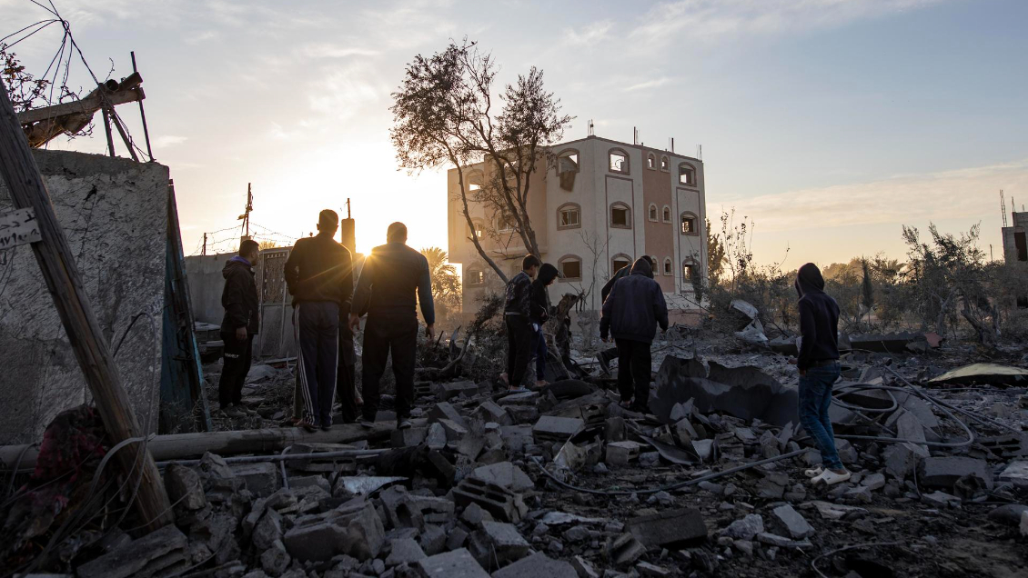 Más de 70 muertos en un bombardeo de Israel contra un edificio en el norte de Gaza