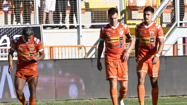 Cobreloa igualó con U. Católica y necesita un milagro para evitar el descenso