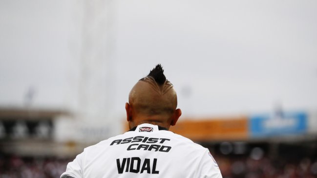 [VIDEO] Así fue la salida de Arturo Vidal del Estadio Monumental