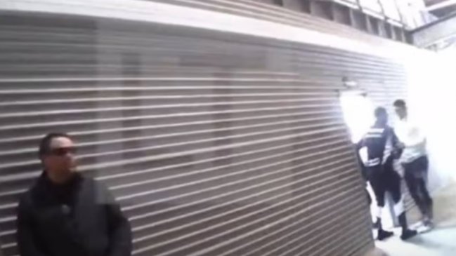 Video inédito muestra a Almirón afuera de su caseta junto a un ayudante en duelo con Huachipato