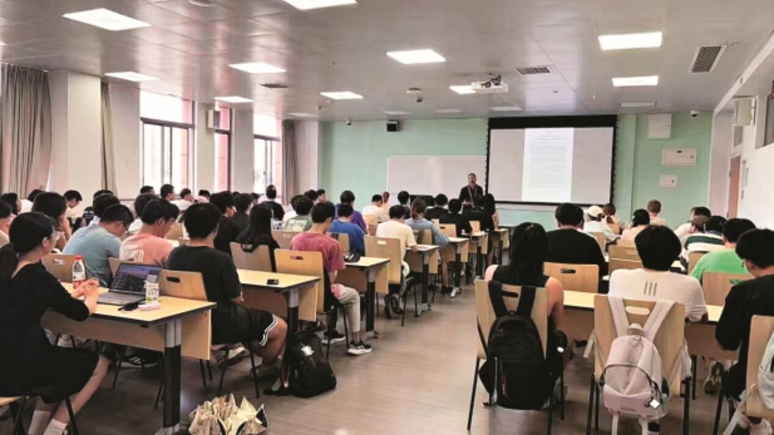 China Hoy: Más allá de las montañas y los océanos