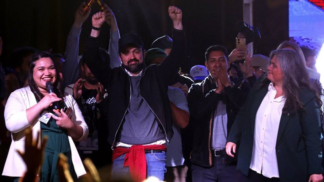 Movimiento de Jorge Sharp no descarta levantar candidato presidencial