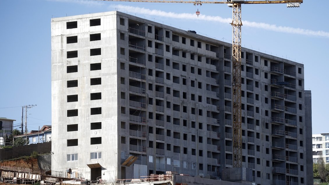 Valparaíso: Afectados por remate buscan recuperar inversión de sus departamentos