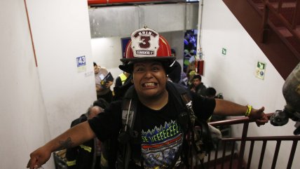   Dos mil bomberos volvieron a subir el Costanera Center en la novena versión de 