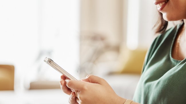 Le prometieron amor en Tinder y terminó siendo estafada con $16 millones