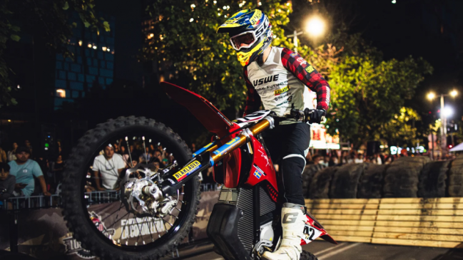 Eddie Karlsson se quedó con la City Race del Red Bull Los Andes