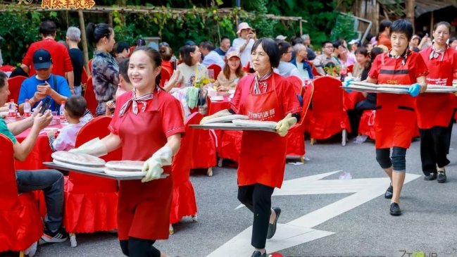 Multitud en Xiamen celebró su tradicional Festín Campesino